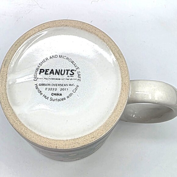 Peanuts Snoopy Christmas Tree Coffee Mug 60th Anniversary 2010 Tree Red Green - Picture 8 of 12